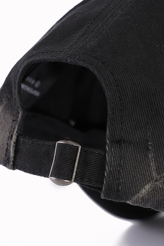 DISTRESSED BLACK CAP