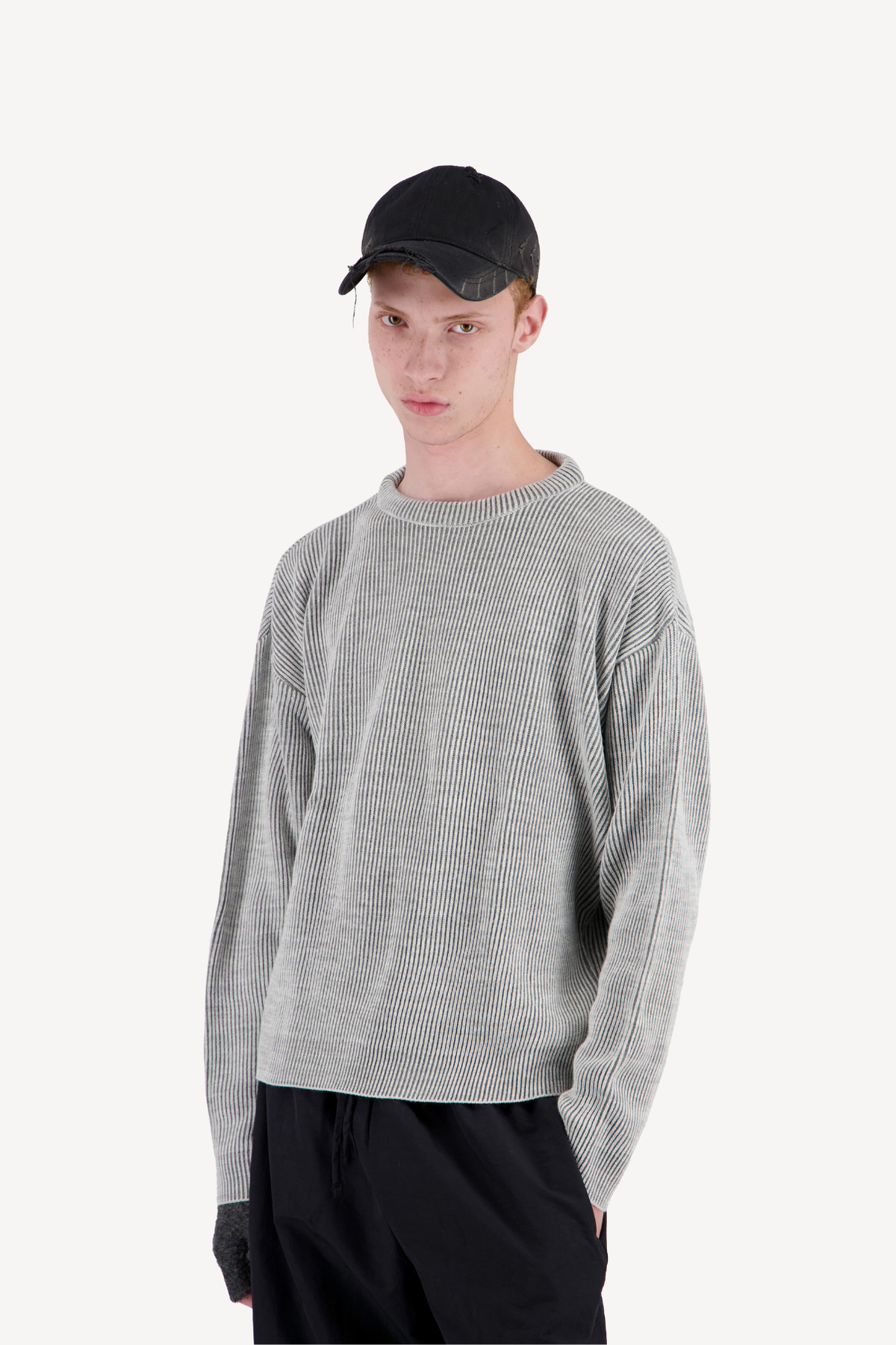 striped pullover [grey]