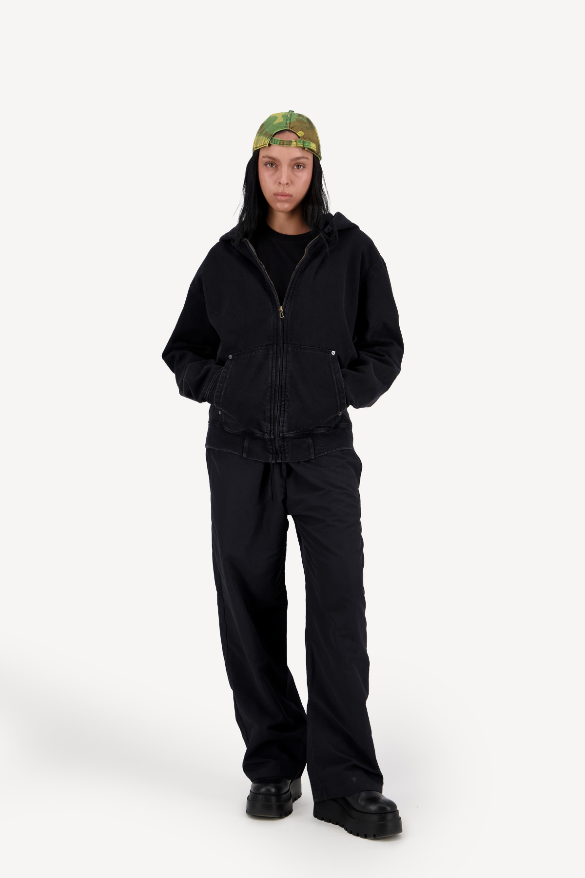 hooded denim jacket [black]