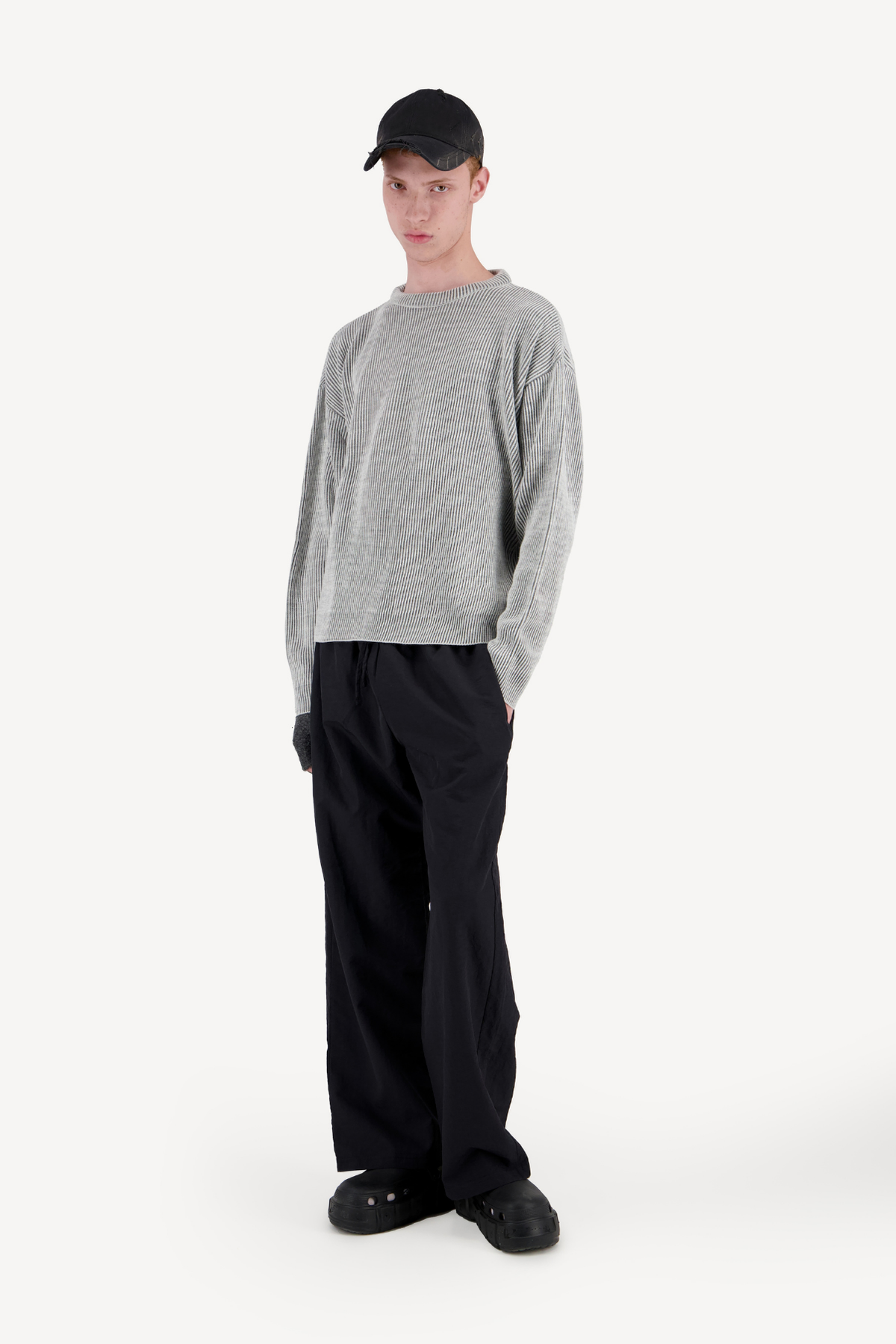 striped pullover [grey]