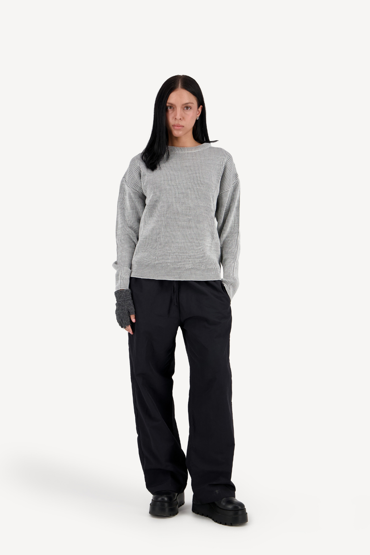 striped pullover [grey]