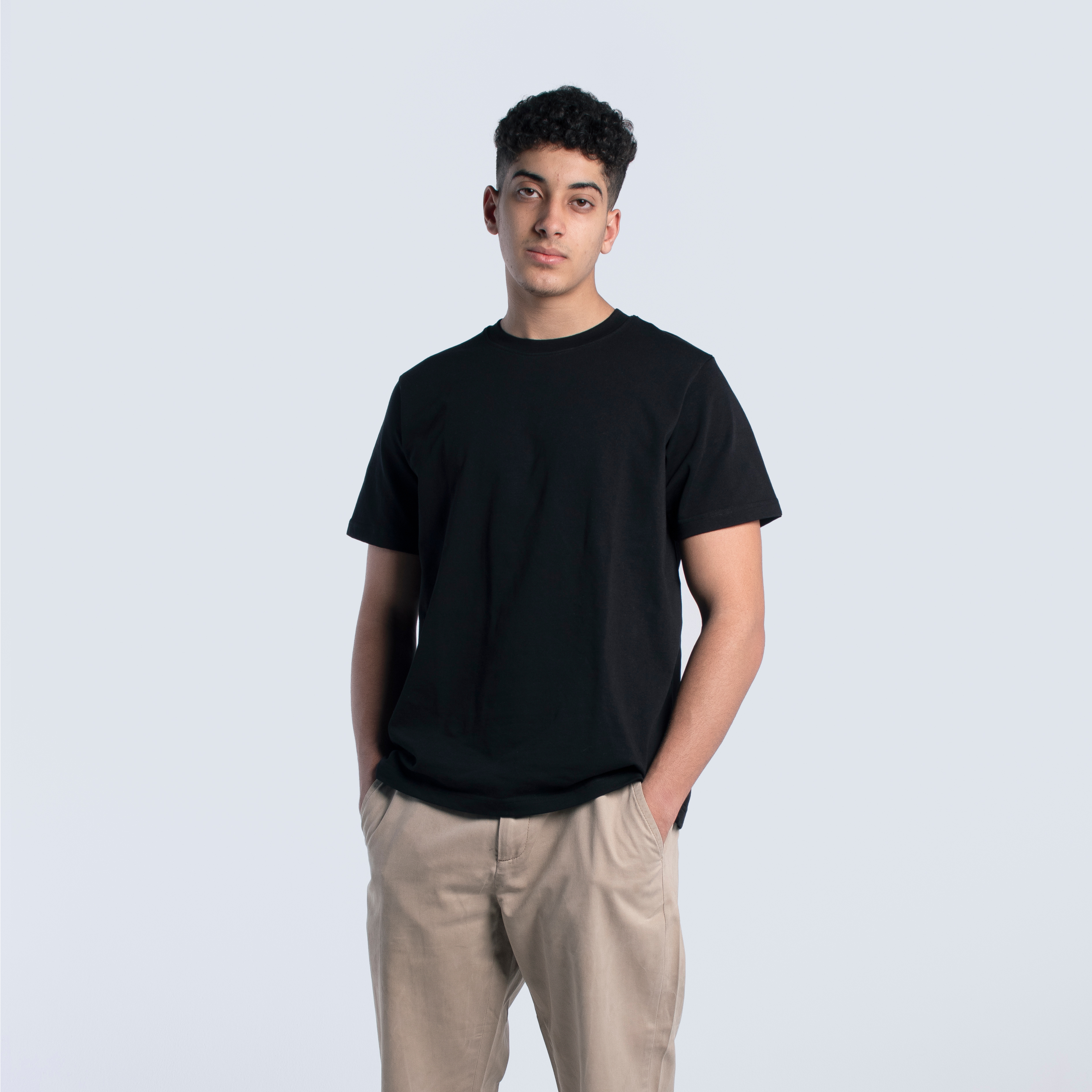 basic t-shirt [black]