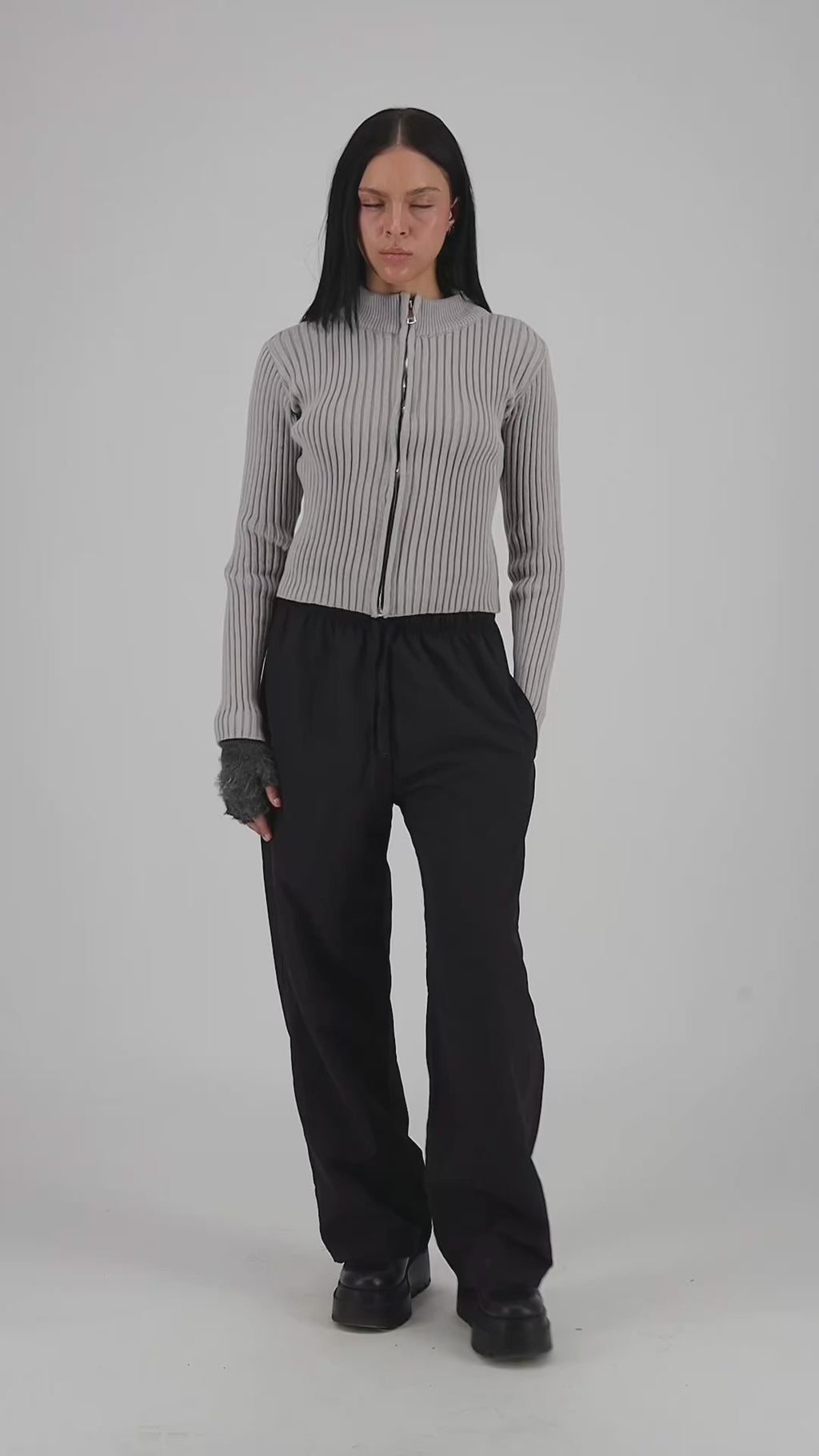 striped zip-up [grey]