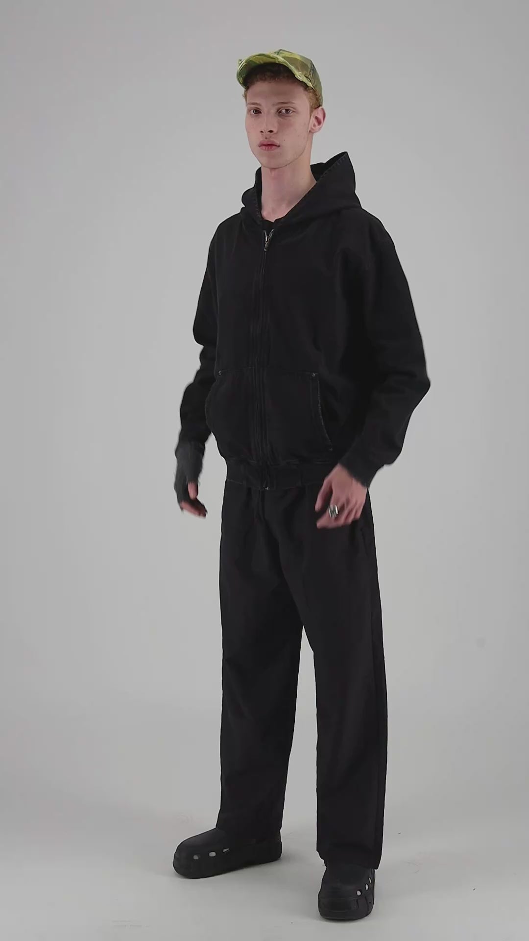 hooded denim jacket [black]