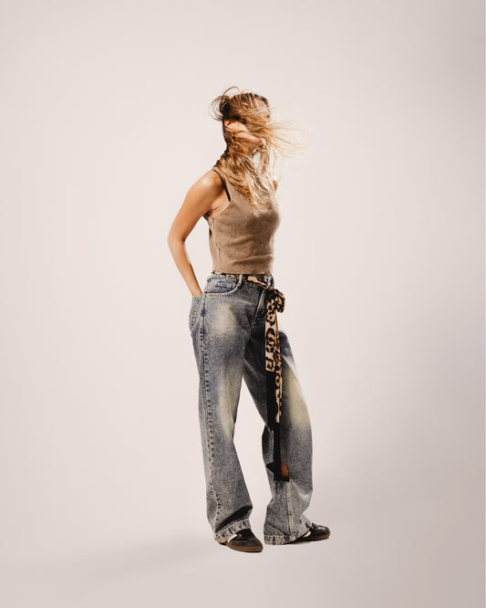 COMING SOON - ENGARVED JEANS (WOMEN)