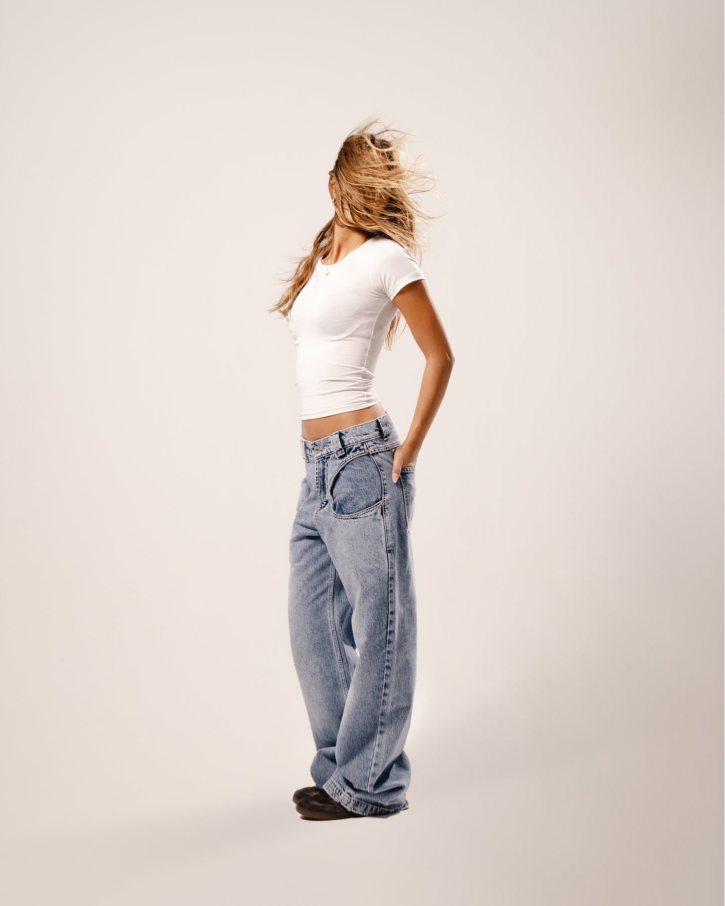 CONCAVE JEANS (WOMEN)